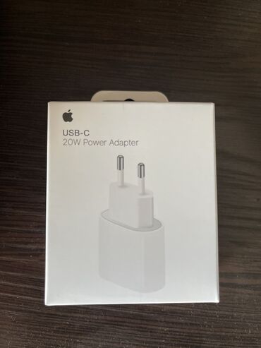 Зарядные устройства: Адаптер питания Apple USB‑C 20W - Модель: A2465 (артикул на коробке