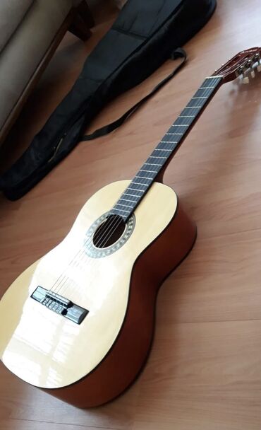 akkord: Klassik gitara, Akkord, Yeni, Ünvandan götürmə, Ödənişli çatdırılma, Pulsuz çatdırılma