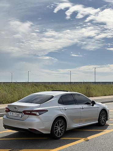 Toyota: Toyota Camry: 2021 г., 2.5 л, Автомат, Бензин, Седан — 5