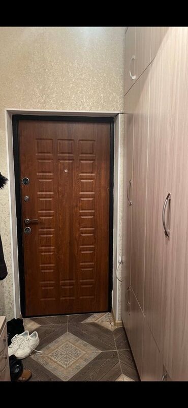 Двуспальные кровати: Сдаю в аренду двух комнатную квартиру Таунхаус кухня + студия 60 — 2