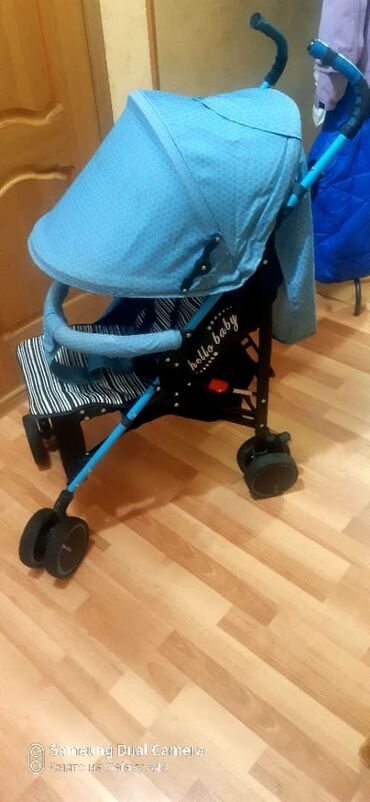 детский коляску: Коляска, цвет - Голубой, Б/у