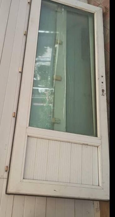 бу дверей: Входная дверь, цвет - Белый, Б/у, 215 * 85, Самовывоз at lalafo.kg бу дверей: Входная дверь, цвет - Белый, Б/у, 215 * 85, Самовывоз