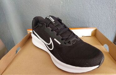 Women's Sneakers and athletic shoes: Original patike Najk patike (slike 1-6) velicina 44 Cena 4500 din — 2