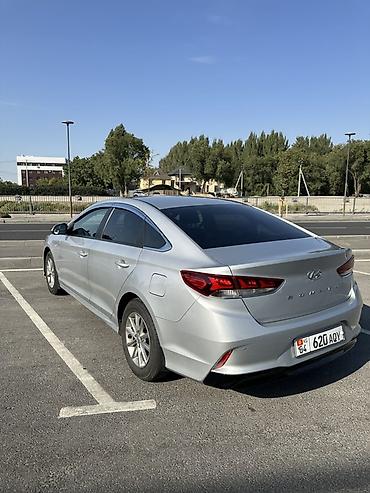 решетка бампера: Hyundai Sonata: 2021 г., Автомат, Бензин, Седан — 6