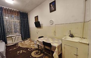 single room flat: 1 комната, 14 м², ул. Логвиненко / Боконбаева Гостиничный тип, 1 этаж, Косметический ремонт — 3