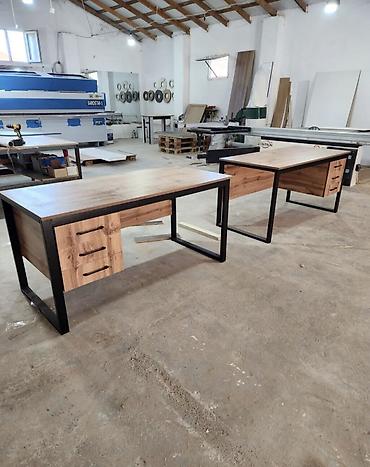 ofis müdür masası: Dördbucaq masa, Stulsuz, Polkasız, Siyirməli, Metal — 4