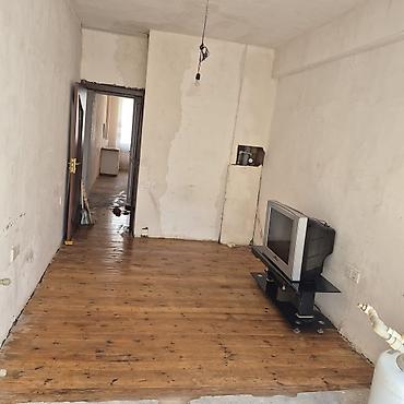 2 mərtəbə ev: 2 otaqlı, Yeni tikili, 47 kv. m — 3