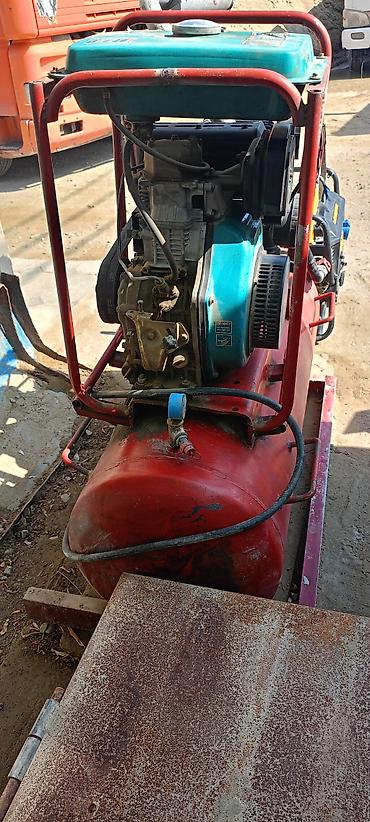 Generatorlar: Məhsul: Benzinli generator Model üzərində yazı: “PowerFull Gasoline — 11