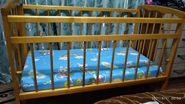 ������������ ������ ���������� �� �������������� в Кыргызстан | ДЕТСКИЕ КРОВАТИ: Продаю детскую кроватку.Цена 2000 с