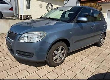 controller 12v: DELOVI ZA ŠKODA FABIA 2009. GOD. | polovni originalni delovi — 1