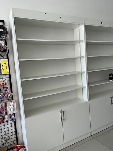 Ağ rəngli vitrin rəf sistemi - Modul quruluş: yanyana qoşula bilən lalafo.az -da Ağ rəngli vitrin rəf sistemi - Modul quruluş: yanyana qoşula bilən