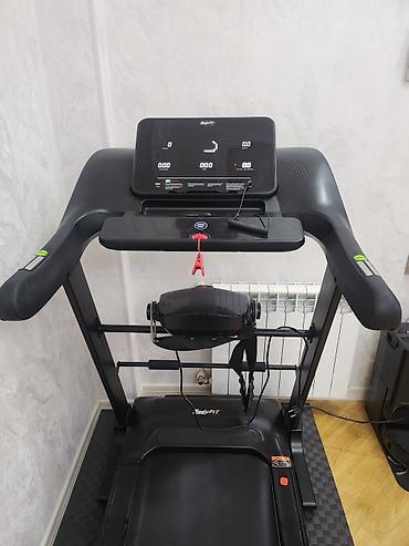 İdman və istirahət: BodyFit qaçış trenajoru - Elektriklə işləyən qaçış cığırı, geniş — 3