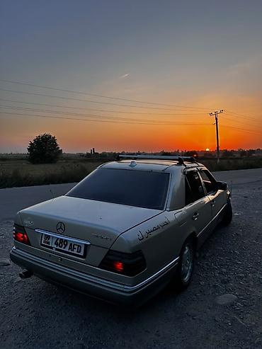 салон мерс 210: Mercedes-Benz E-Class: 1990 г., Седан — 7