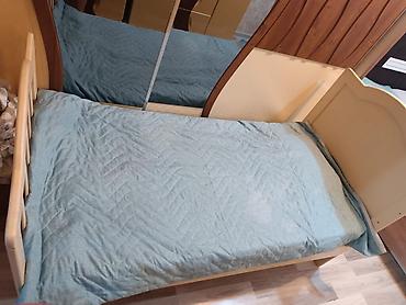 uşaq krovati: Oğlan və qız üçün, İşlənmiş, Çarpayı, Matras ilə — 1