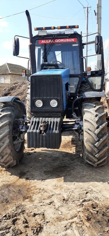 1221 traktor: Belaruz MTZ 1221 . Saz vəziyyətdə, lazer ütüdə satılır, qiymətçün zəng