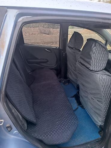 Продажа авто: Honda Fit: 2002 г., 1.3 л, Автомат, Бензин, Хэтчбэк — 6