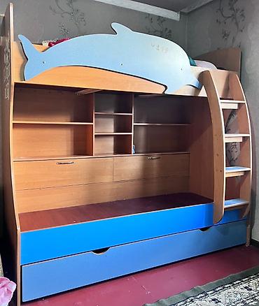 обувь италия: Двухъярусная детская кровать, Б/у, ЛДСП, цвет - Синий — 1