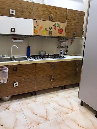 Həyət evləri və villaların satışı: Bulbule gesenesinin centralni yerde yerlesir ev. kupcasi var. her — 24