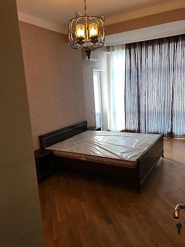 Дом и сад: İcarəyə verilir 3 otaqlı yeni tikili 149 m², Nizami m. Kateqoriya — 4