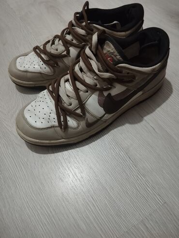 Кроссовки и спортивная обувь: Пара черных кед Converse All Star с белыми шнурками и белыми — 7