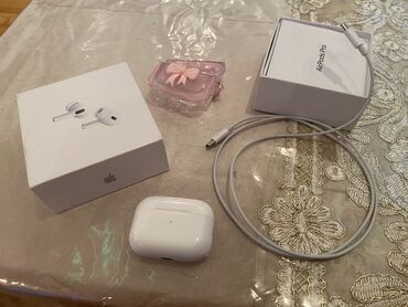 samsung buds pro qiymeti: Airpods pro 2 (a class) 120 manata alınıb 100 manata satılır.3 hefte