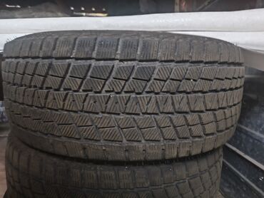сколько стоят зимние шины на машину: Продаю зимнию резину 235/45 18 размер мягкая резина.3-4 месяца