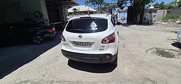 nissan note 2013: Nissan Qashqai: 2 l | 2013 il Krossover — 5