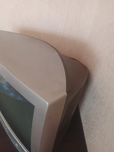 Kineskop (CRT) televizor - Ekran: qabarıq kineskop ekran - Korpus