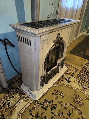 odun pec: Dekorativ klassik dizaynlı odun/çox yanacaqla işləyən soba-kamin - Ön — 4