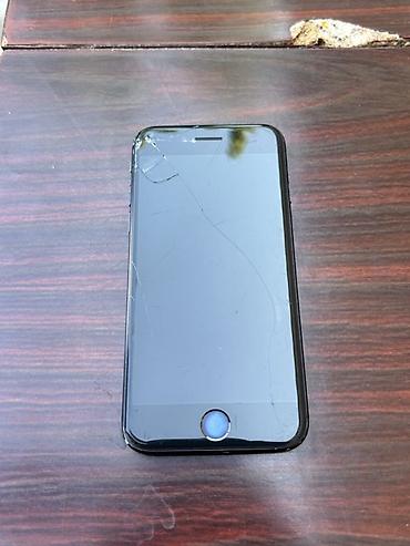 i̇phone se: IPhone SE 2020, Qara, Qırıq — 4