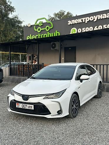 авто фышка: Toyota Corolla: 2020 г., 1.8 л, Вариатор, Гибрид, Седан — 1