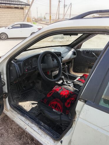 Volkswagen: Volkswagen Passat: 1992 г., Универсал — 6