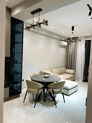 laura mtk: İcarəyə verilir 3 otaqlı yeni tikili 100 m², 28 May m. 2 500 AZN/ay 3 — 3