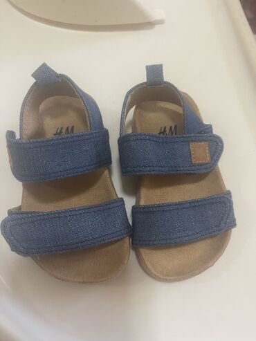 carrano obuca: Sandals, H&M, Size - 19