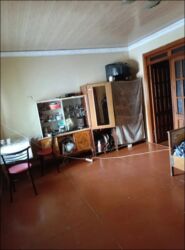 снять дом на 1 день: Yasamal rayonu, İnşaatçılar metrosu yaxınlığında kirayə ev. Ev istilik