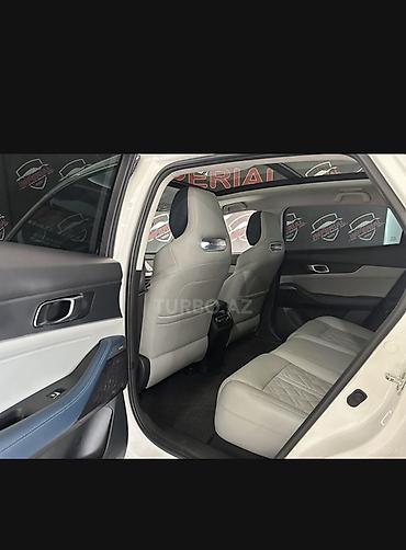 turbo az kia ceed universal: Changan UNI-K — ağ rəngdə, müasir və diqqətçəkən dizayna malik premium — 5