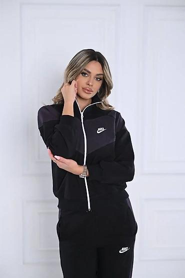 Gornji i donji deo: Ženski trenerka komplet – Nike - Dvodijelni set: gornji deo sa — 3