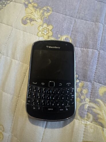 telefon blackberry: Blackberry Bold Touch 9900, 8 GB, rəng - Qara