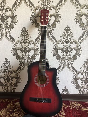 гитара yamaha f310: Продаю гитару состояние идеальный в комплекте чехол копотастор мидятор