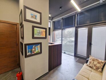 Anbar və emalatxanalar: Nəsimi rayonu, 1-ci mkrn “20 Yanvar” metrosunun yaxınlığında 4 otaqlı — 12