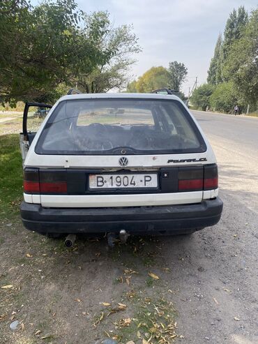 расрочка авто бишкек: Volkswagen Passat: 1991 г., 1.8 л, Механика, Бензин