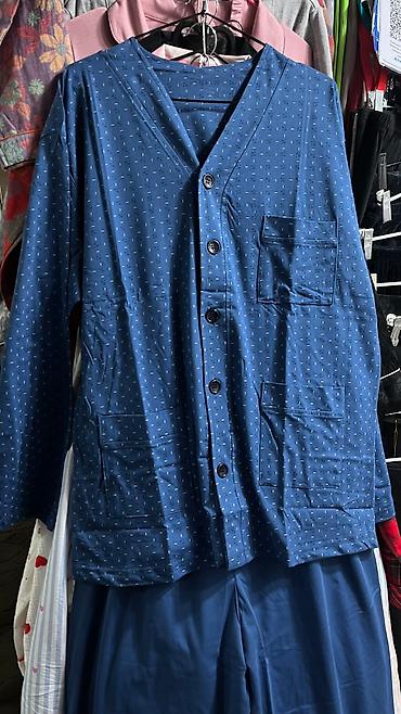 Другая мужская одежда: Мужские пижамы Мусжкие халаты Мужское термобелье Широкий ассортимент — 19