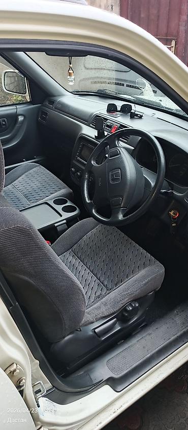 крыло на фит: Honda CR-V: 1999 г., 2 л, Автомат, Бензин, Лифтбек — 4