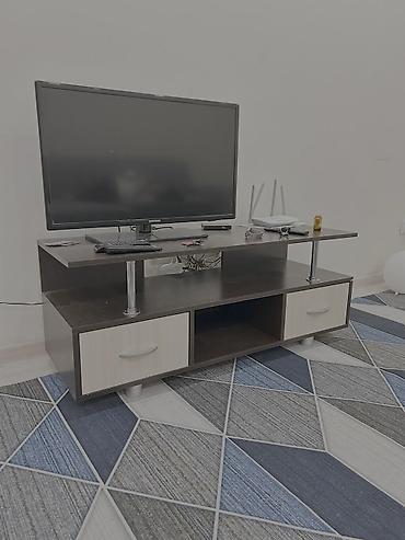 study table: Тумба и подставка для телевизора, Б/у, Напольная, ЛДСП, Самовывоз, цвет - Коричневый — 2