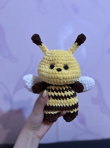tapança oyuncaq: Əllə toxunmuş bal arısı oyuncağı - Material: yumşaq, plyuş toxuma — 1