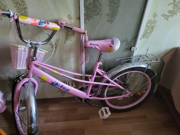 velik sumqayıt: Yan tekerleride var