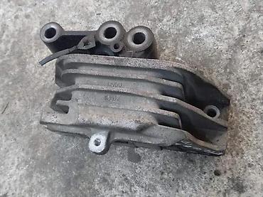 Fiat freemont nosac motora desni. Fiat freemont nosac motora