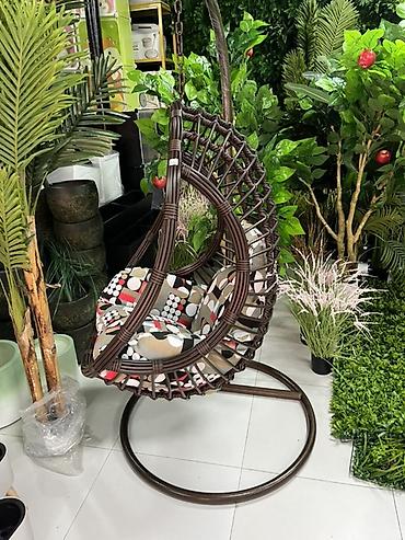 кукунный стенка: Подвесное кресло-кокон на стойке - Форма: овальный «яйцо»-кокон с — 2