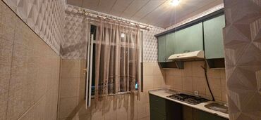 Uzunmüddətli kirayə mənzillər: Memar əcəmi metrosu Əcəmi molnan üzbəüz 5 mərtəbəli binanın 5-ci — 8