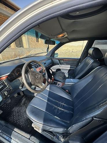решотки: Mercedes-Benz E-Class: 1997 г., 2.3 л, Механика, Бензин, Седан — 2
